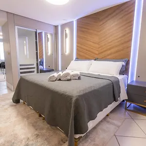 Apartahotel Delupo - Livin
